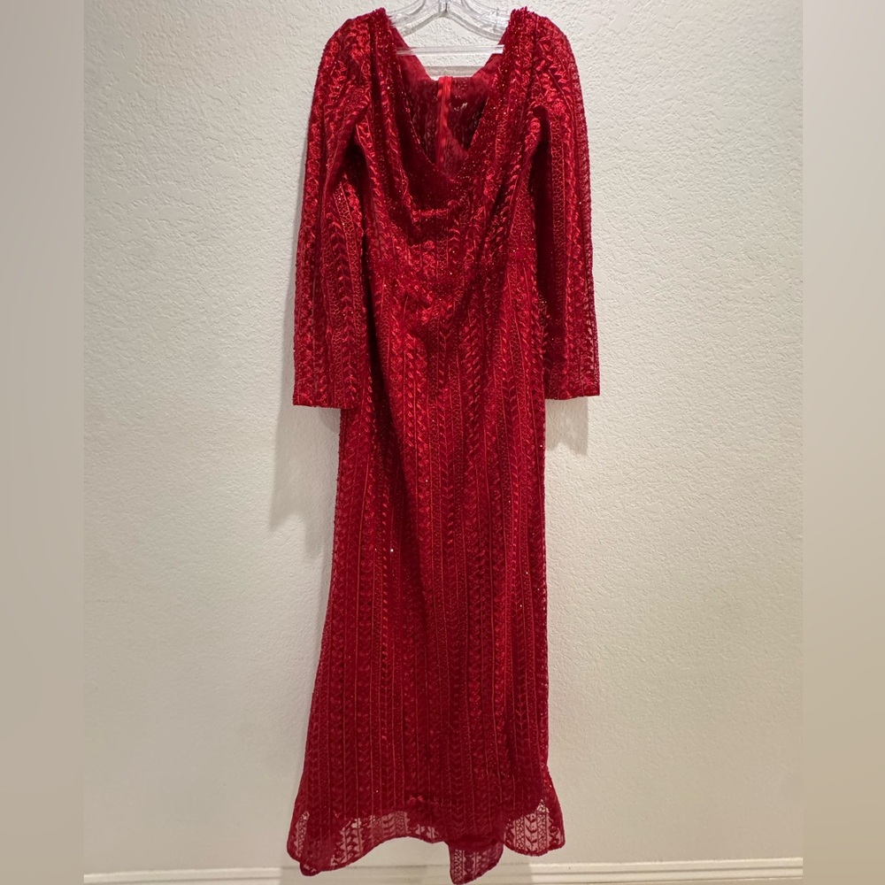 NWT Mac Duggal Sz 20 Red Lace Long Sleeve V-Neck Evening Gown 20271 - Picture 4 of 11